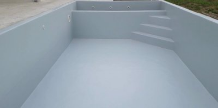 Résine piscine Bollène